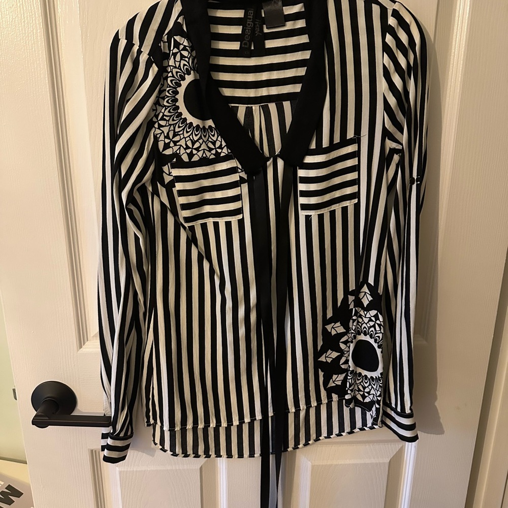 Desigual Monochrome Striped Top